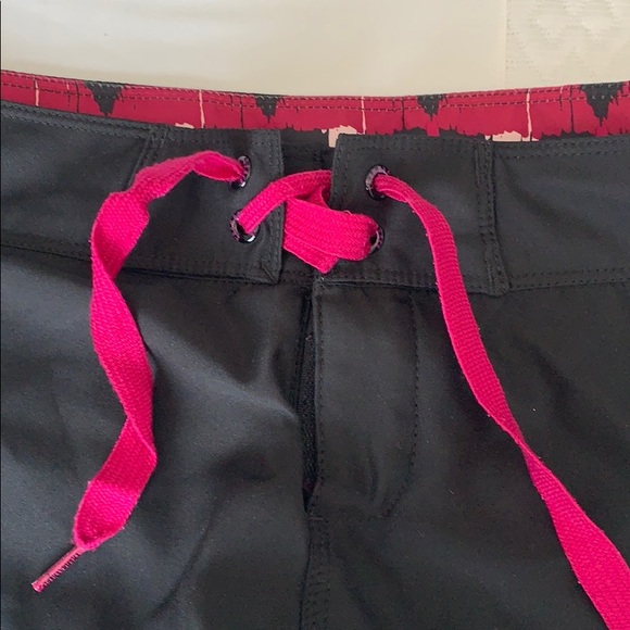 The North Face Board Shorts - Picture 3 of 8